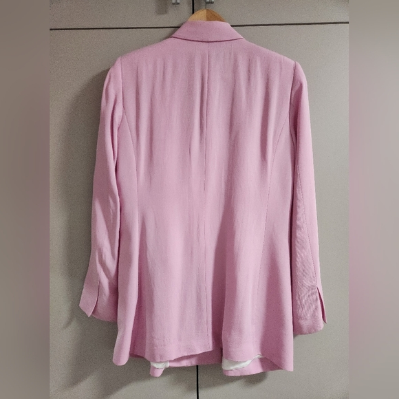 Zara Double-Breasted Relaxed-Fit Blazer - Picture 3 of 3